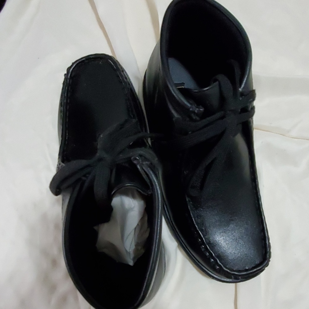 Boys/ Girls lace up booties -Black  size 3